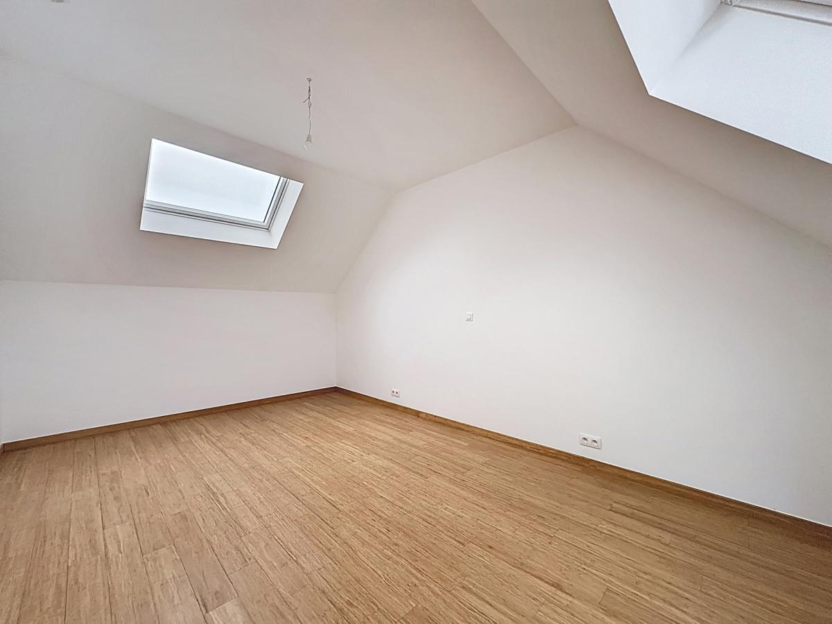 Chée d'Ixelles : Superbe triplex colocation acceptée