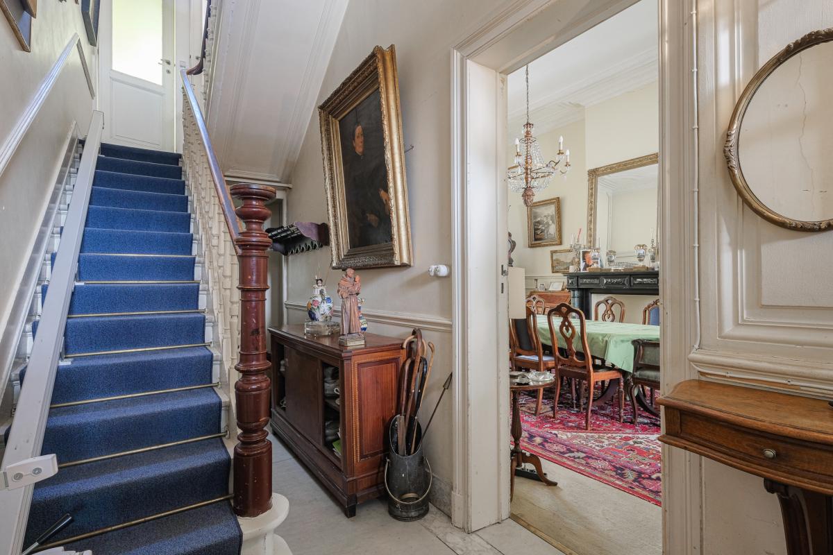 SOUS OFFRE !! Brugmann/Merjay Maison Maitre 5 chbres jardin à rénover 