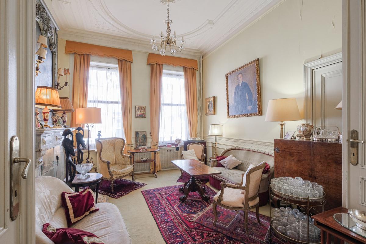 SOUS OFFRE !! Brugmann/Merjay Maison Maitre 5 chbres jardin à rénover 