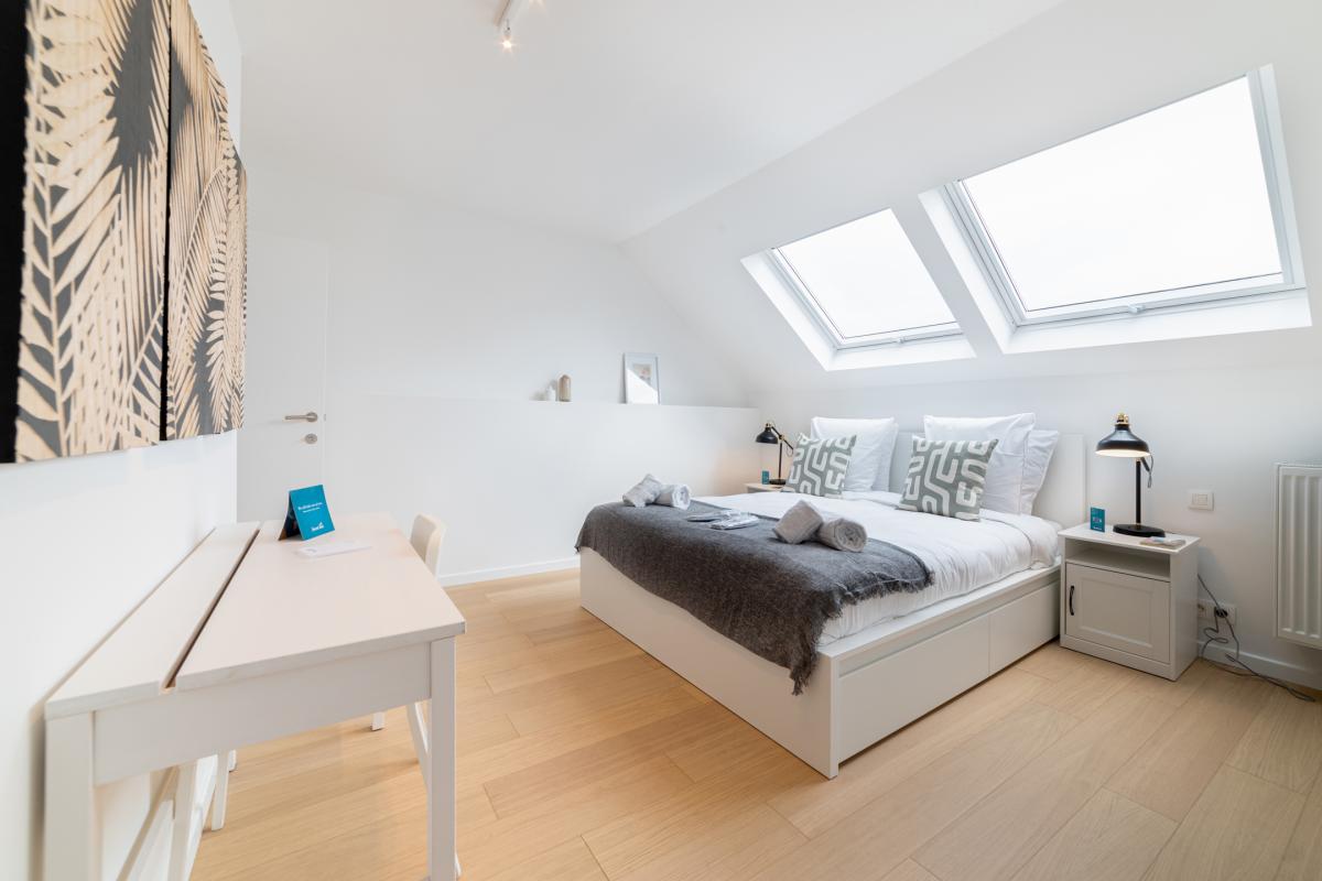 Molière: Appartement rénové 4 ch, 4 sdd Possibilité terrasse