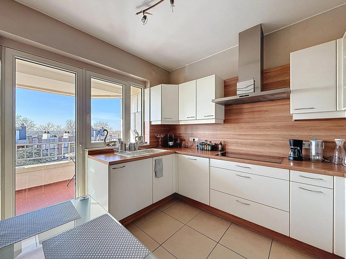 SOUS OFFRE !! Jean Vander Elst : appartement 3 chambres + terrasses