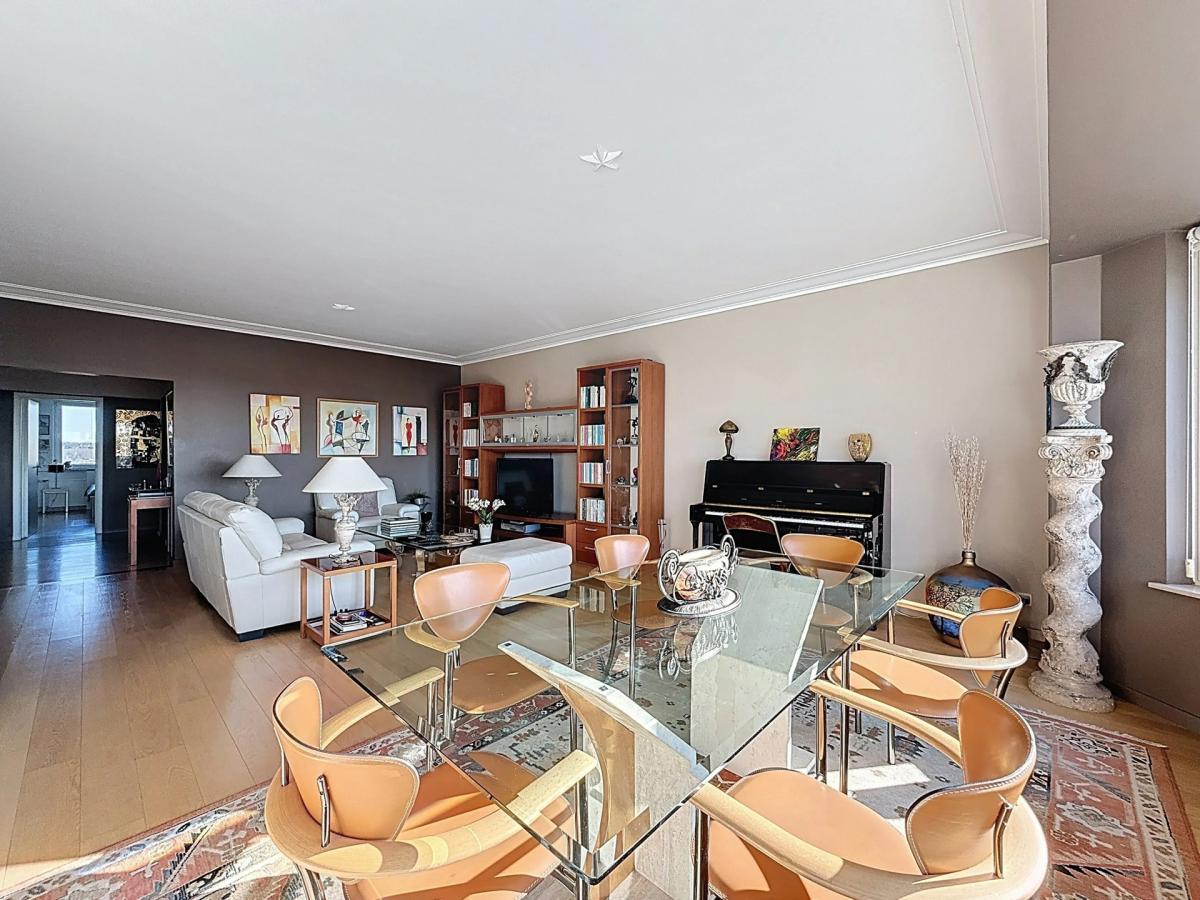 Jean Vander Elst : appartement 3 chambres + terrasses