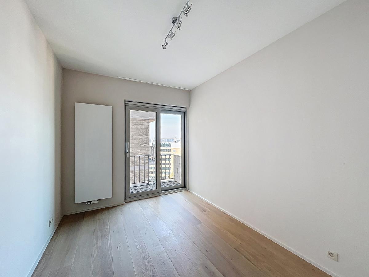Cinquantenaire : Superbe penthouse + vue panoramique