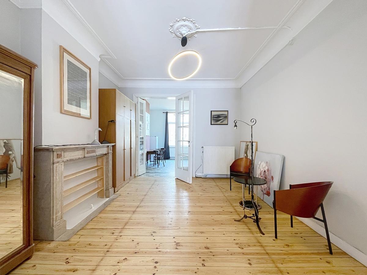 Pl. Brugmann : Bel appartement meublé 