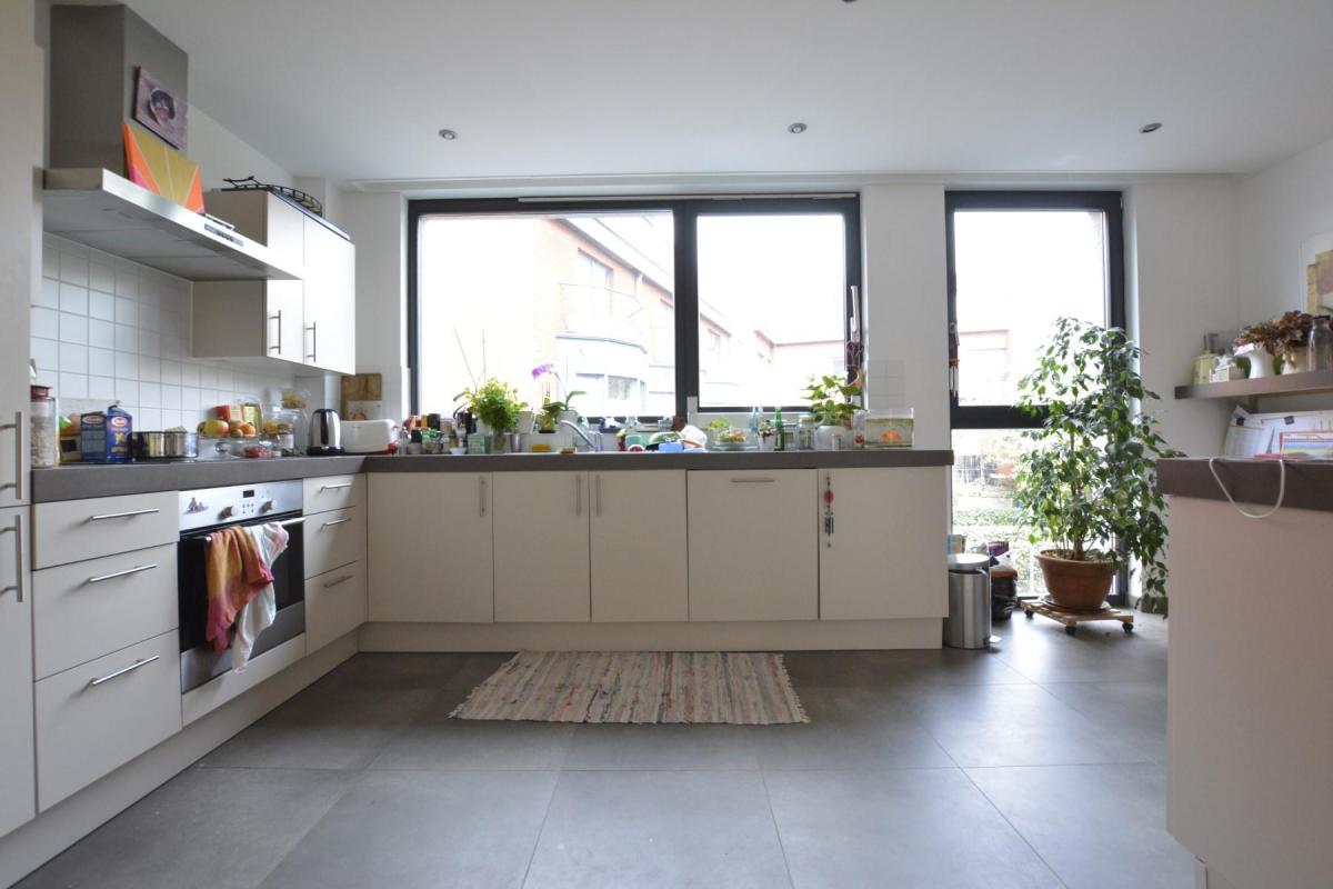 Saint-Job : Magnifique maison moderne de 4 chambres + jardin