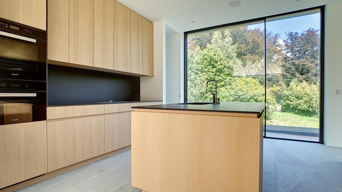 Prince d'Orange : Somptueux appartement 4 ch. + jardin