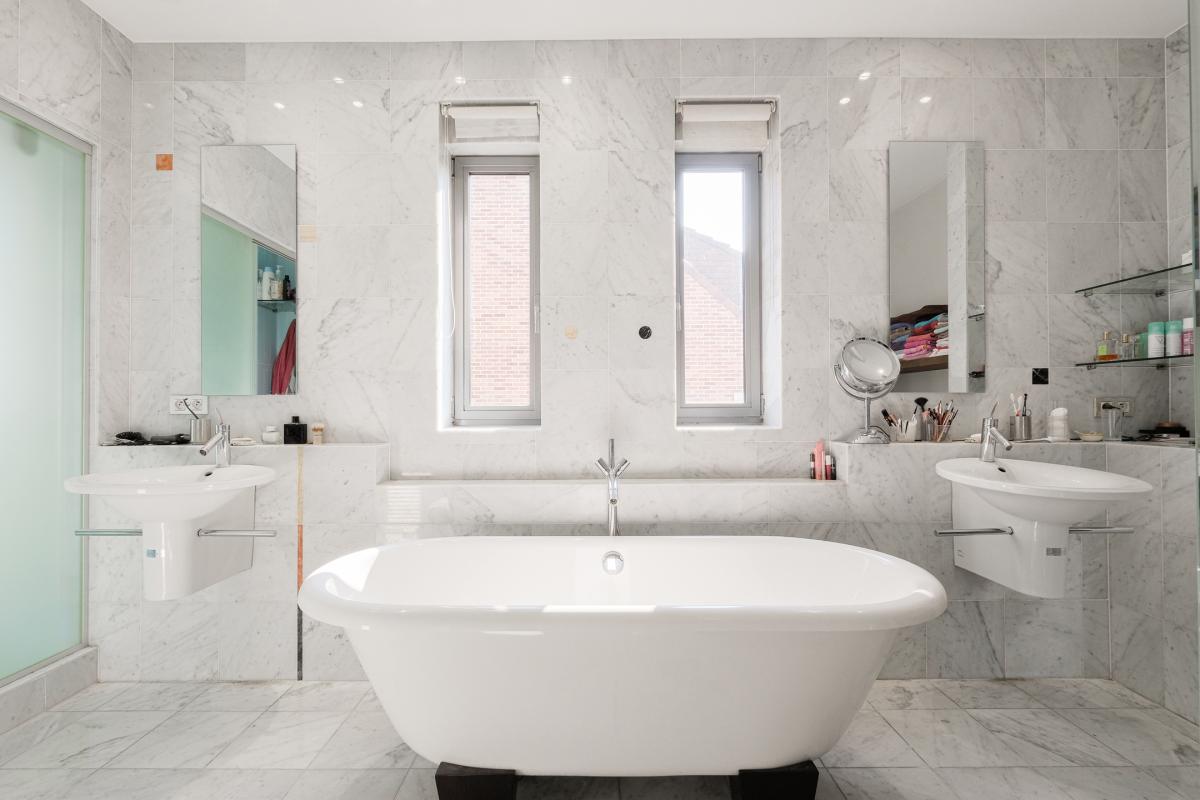 Beersel/Uccle, splendide villa 6 chambres, 4 sdb avec jardin