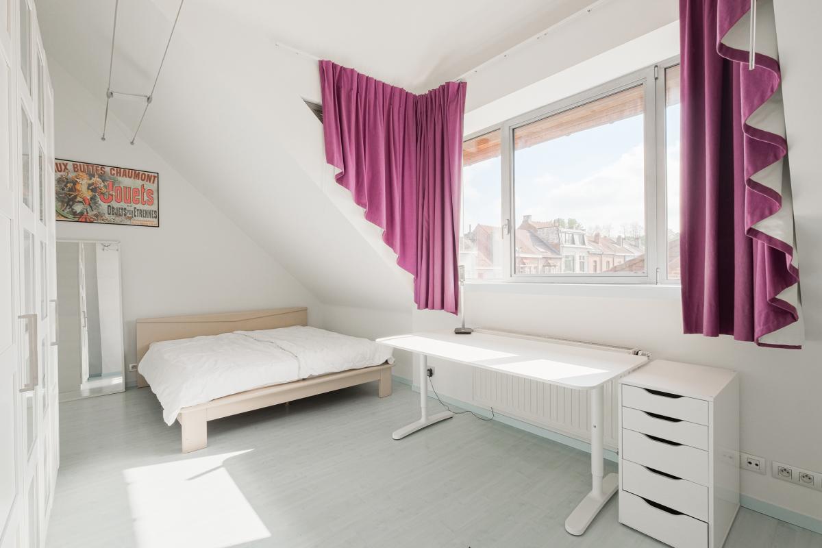 Beersel/Uccle, splendide villa 6 chambres, 4 sdb avec jardin
