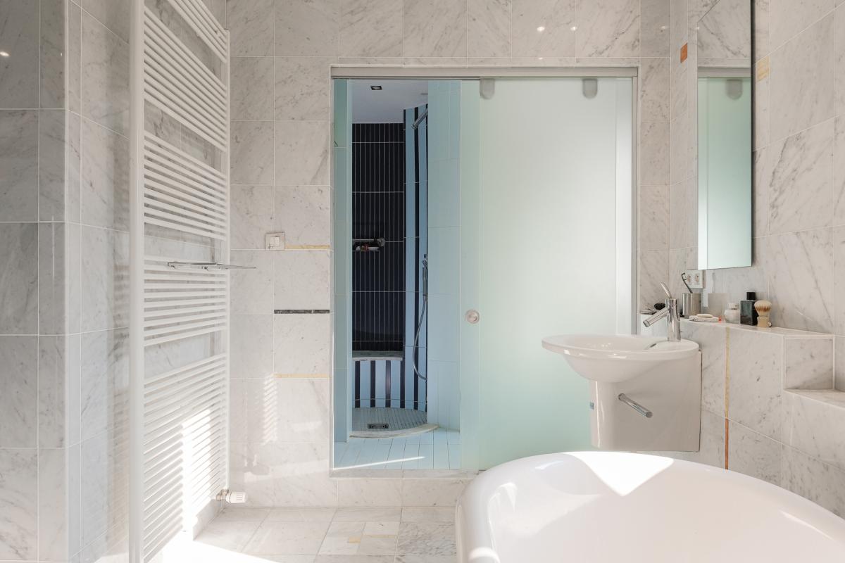 Beersel/Uccle, splendide villa 6 chambres, 4 sdb avec jardin