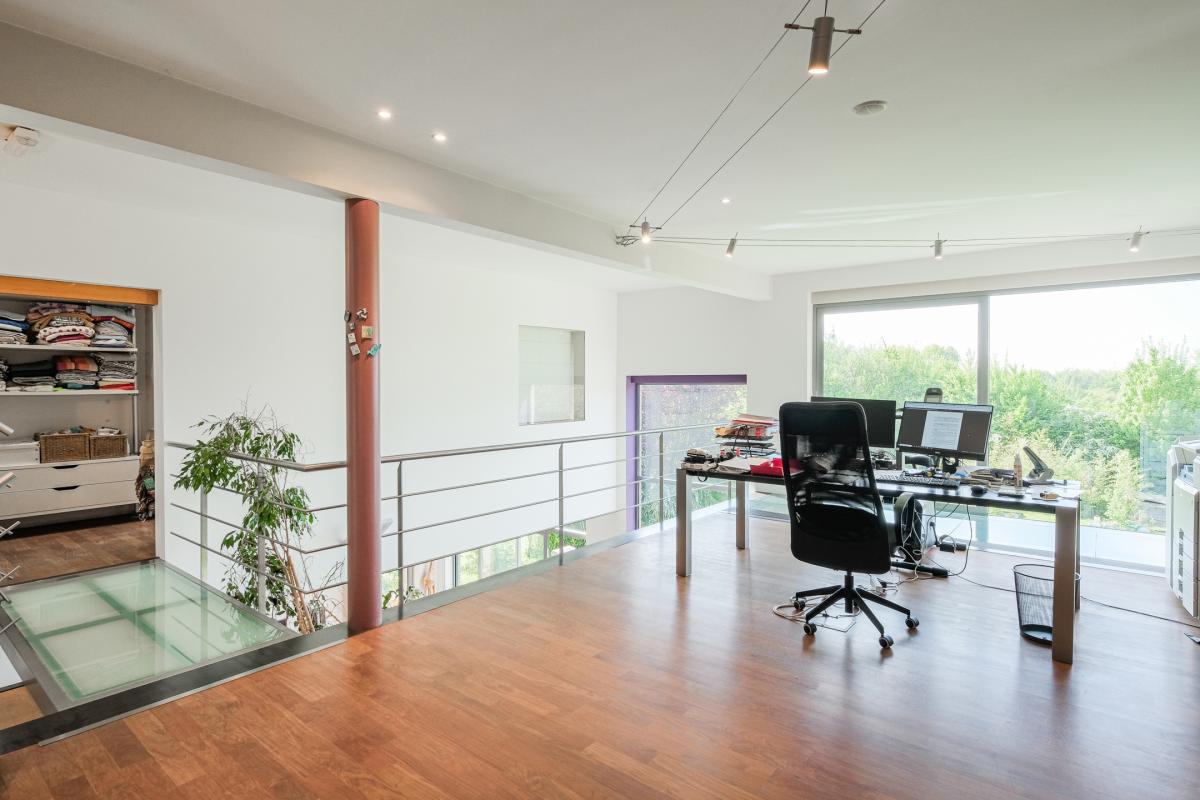 Beersel/Uccle, splendide villa 6 chambres, 4 sdb avec jardin