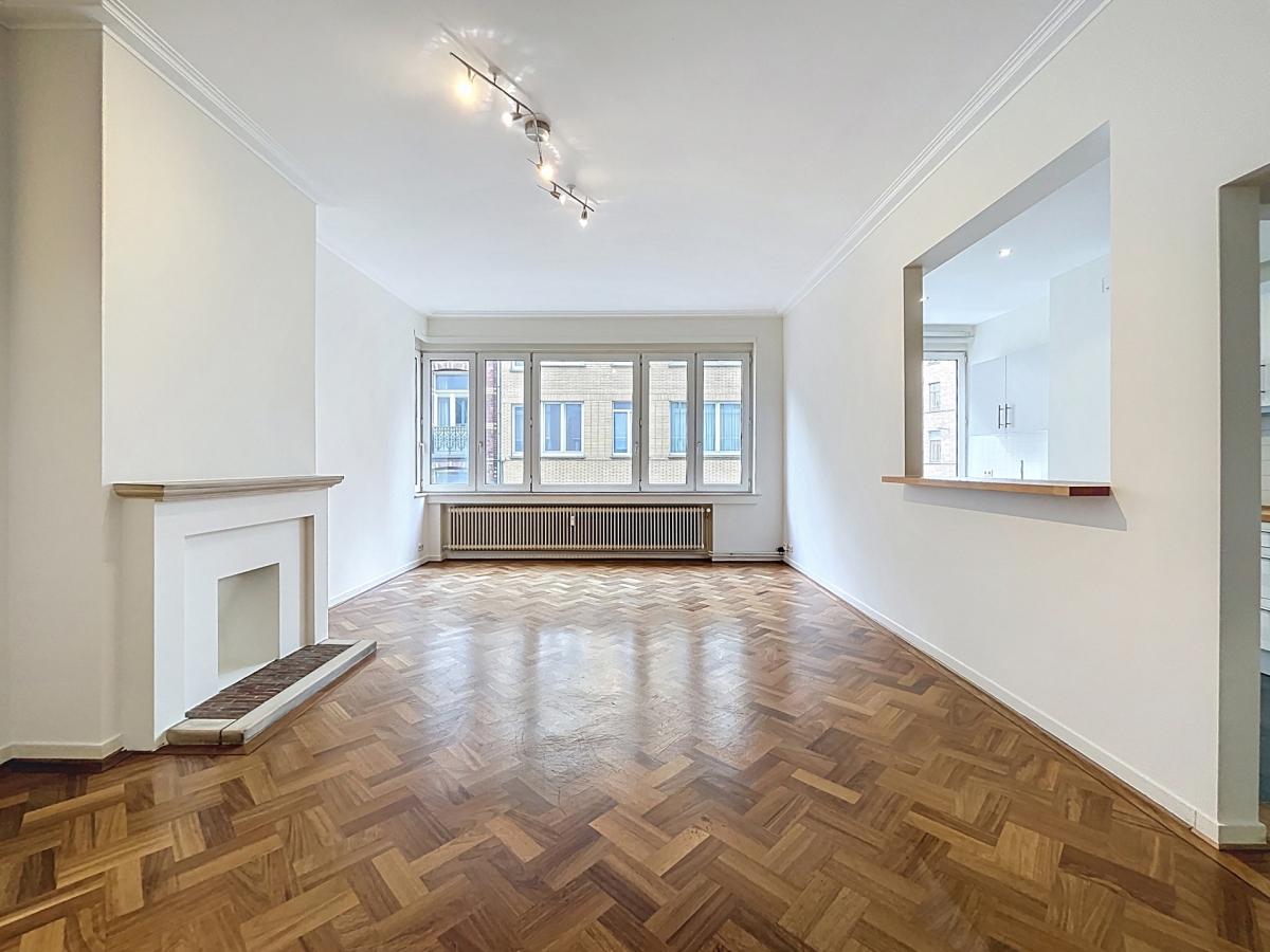Place Flagey : Magnifique appartement 1 chambre rénové