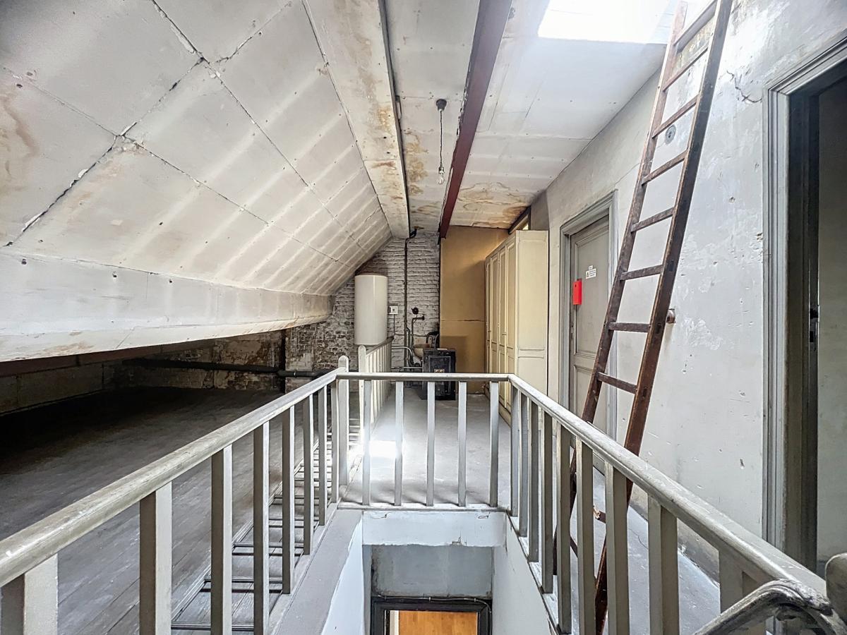 Cinquantenaire : Superbe duplex 2 chambres