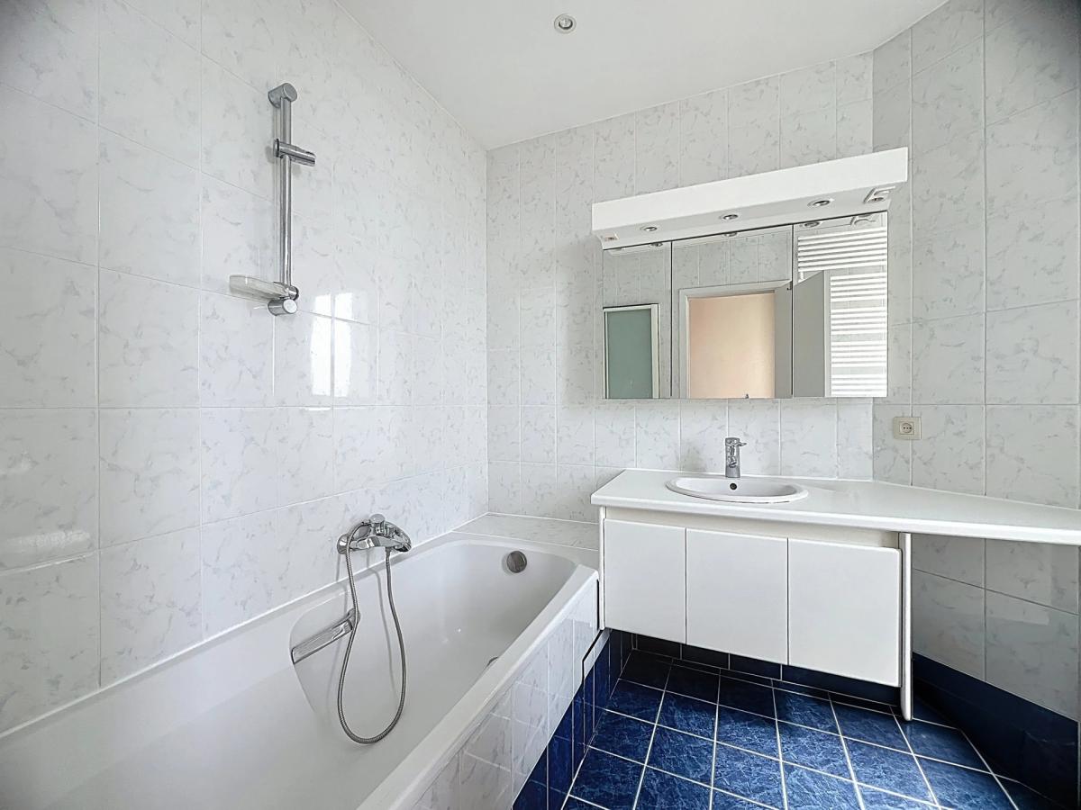 Cinquantenaire : Superbe duplex 2 chambres