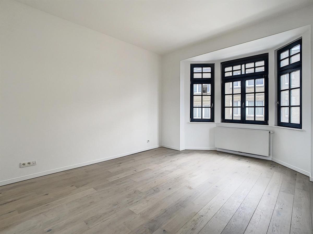 Boondael : Superbe appartement remis à neuf + terrasse