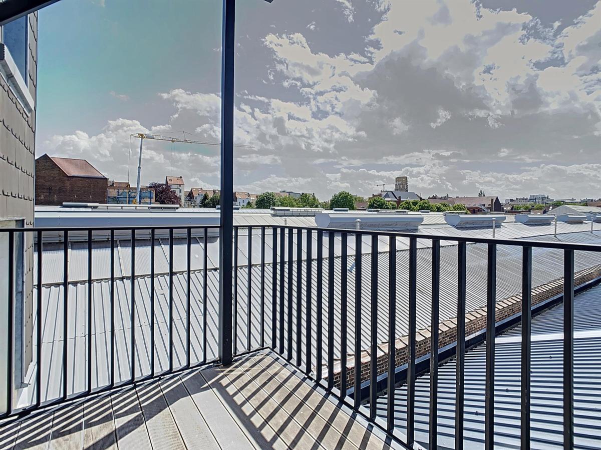 Boondael : Superbe appartement remis à neuf + terrasse