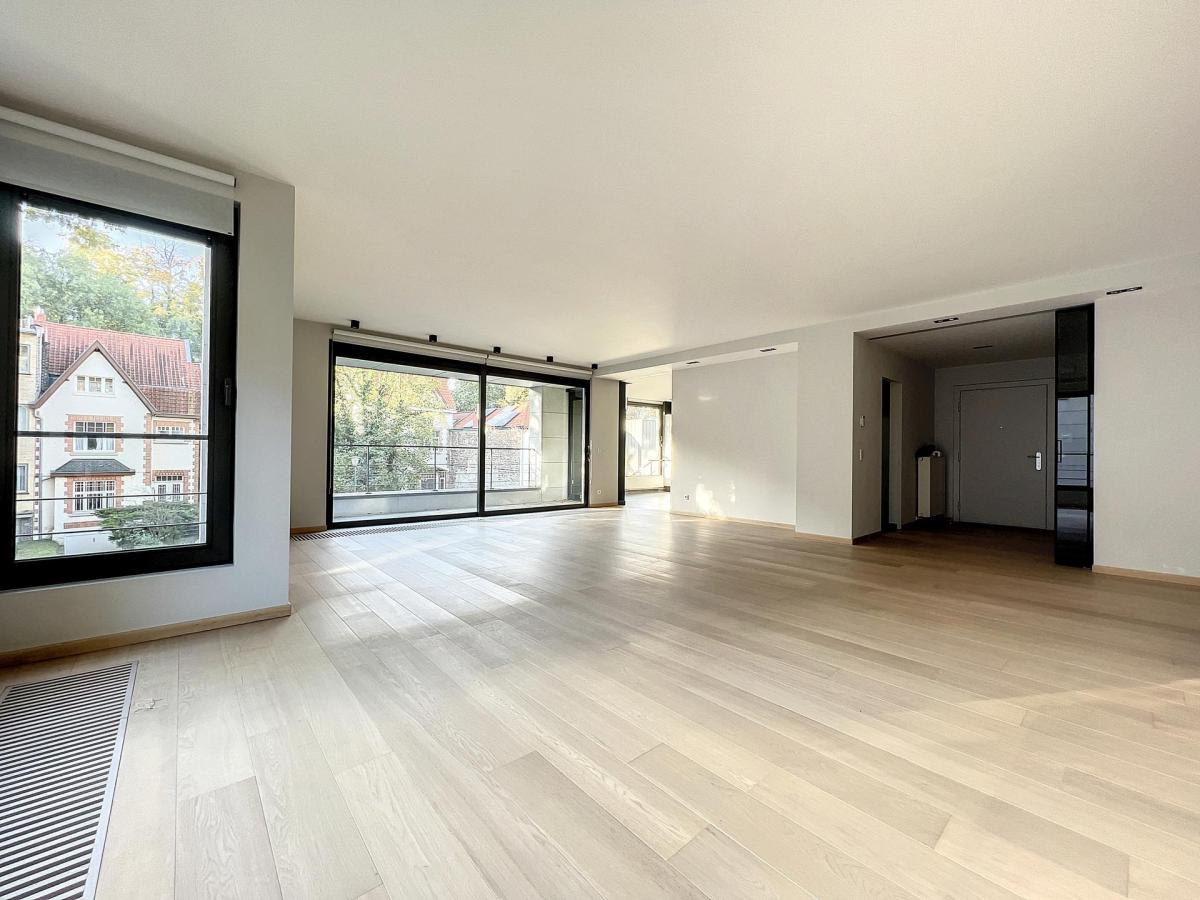 Magnifique appartement 2 chambres+ terrasses + box garage