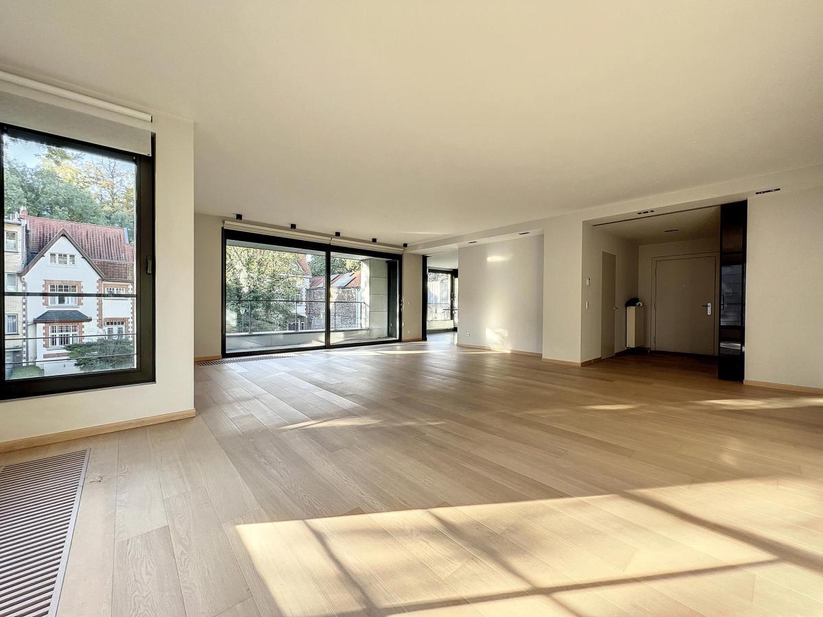 Magnifique appartement 2 chambres+ terrasses + box garage