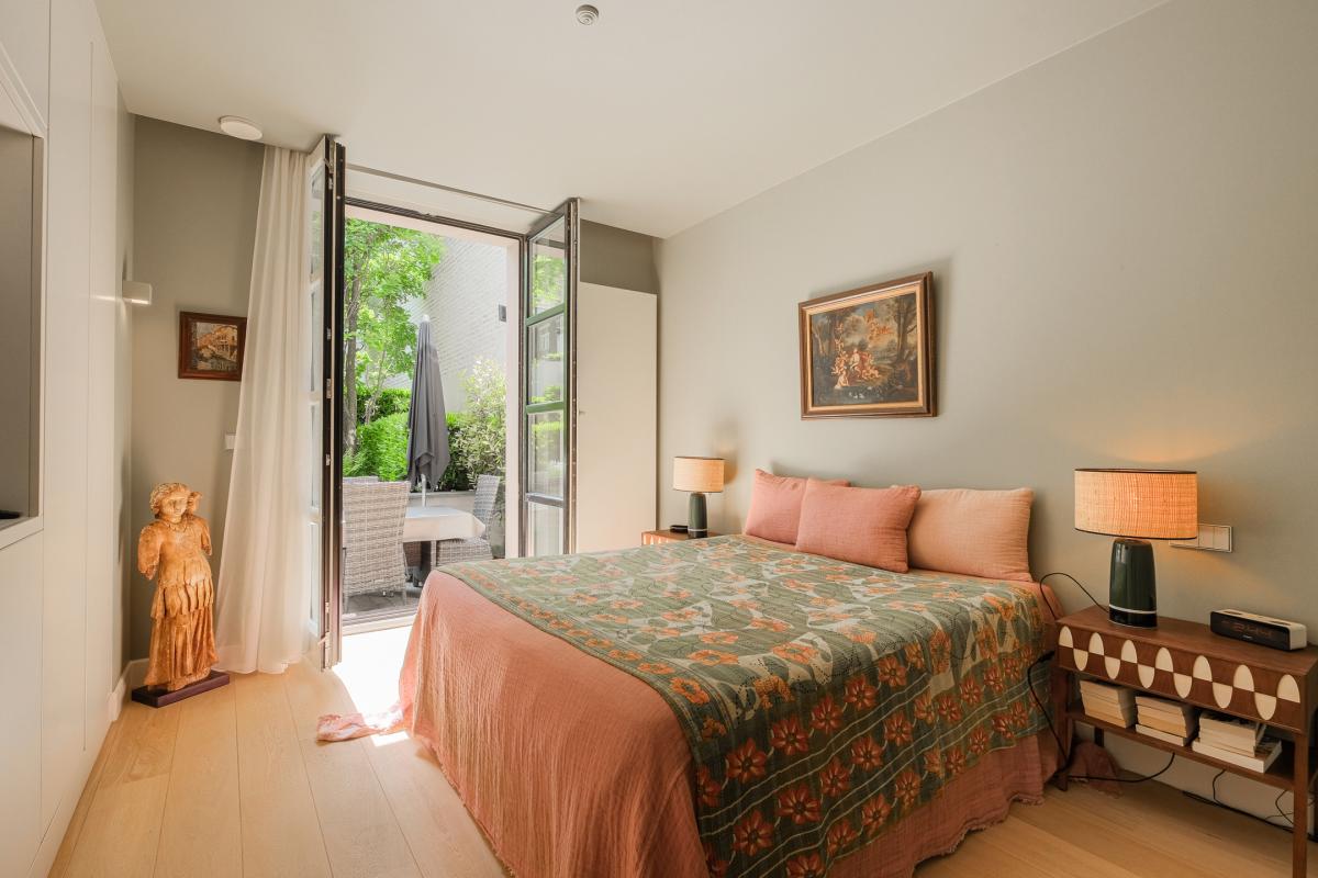 Cambre : bel apt moderne 2 ch grand jardin ouest