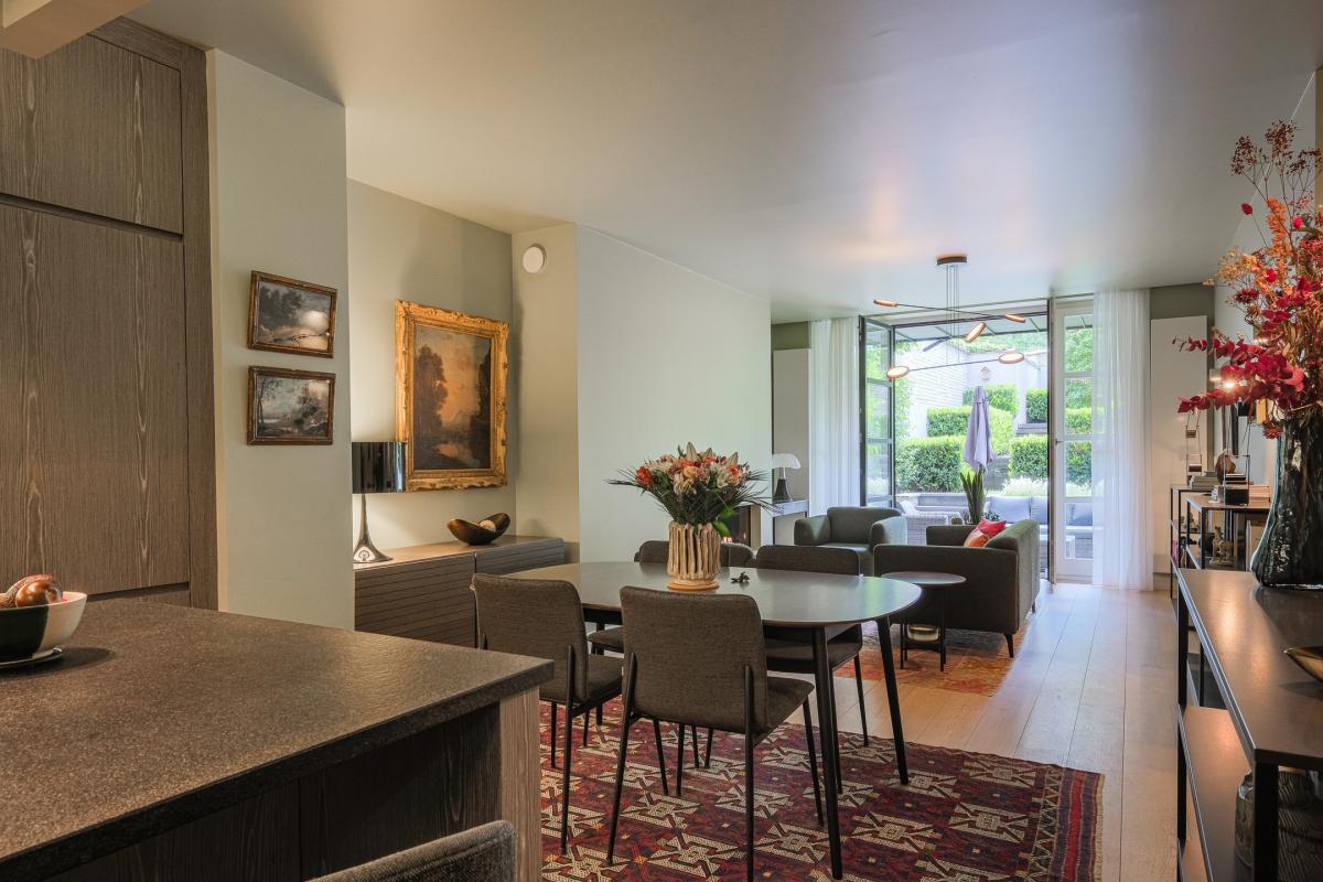 Cambre : bel apt moderne 2 ch grand jardin ouest