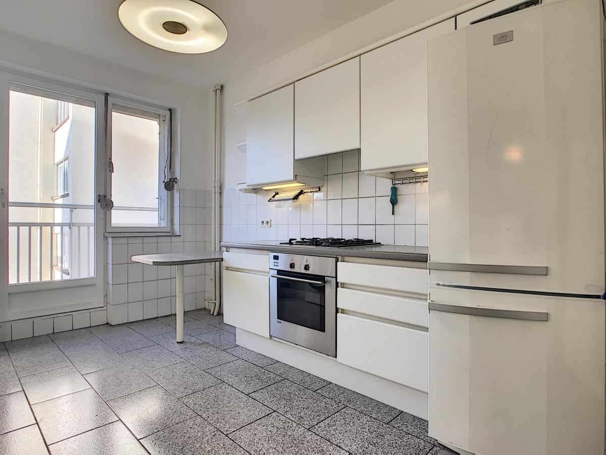 Square Marie Louise : Somptueux appartement 3 chambres
