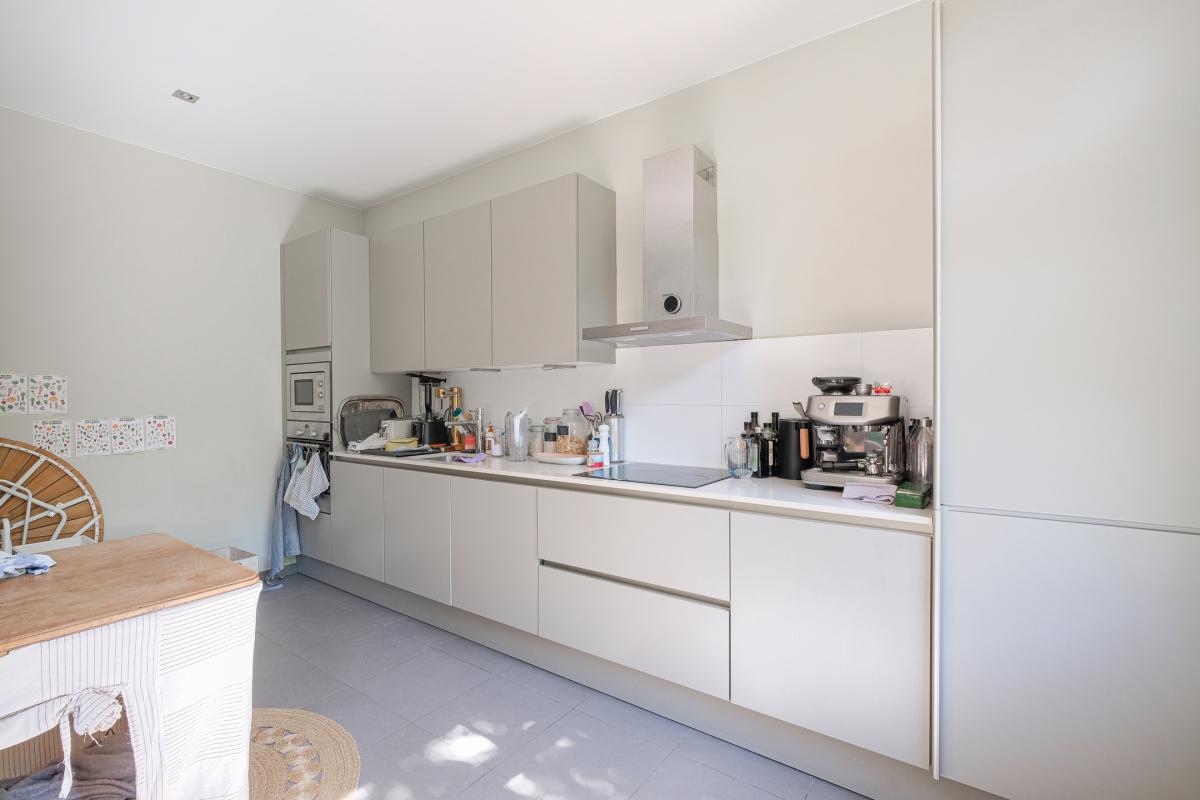 Châtelain:  Magnifique duplex rez-de-chaussée avec jardin