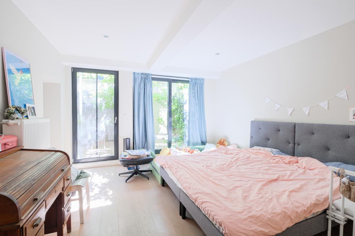 Châtelain:  Magnifique duplex rez-de-chaussée avec jardin