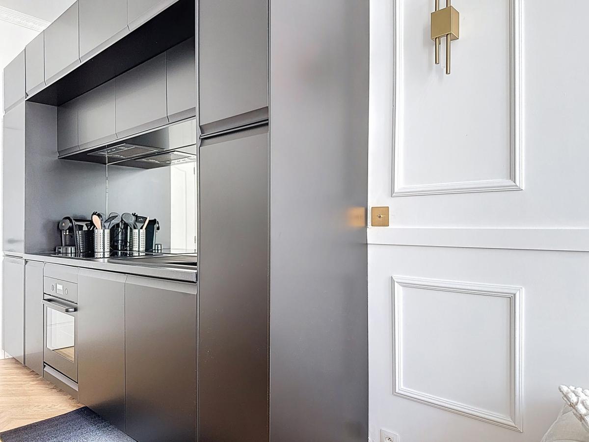 Louise/Etangs Ixelles : Superbe appartement 1 CH. meublé