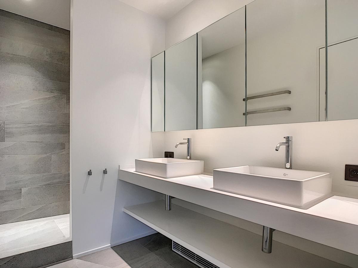Solbosch : Bel appartement entièrement rénové en 2019