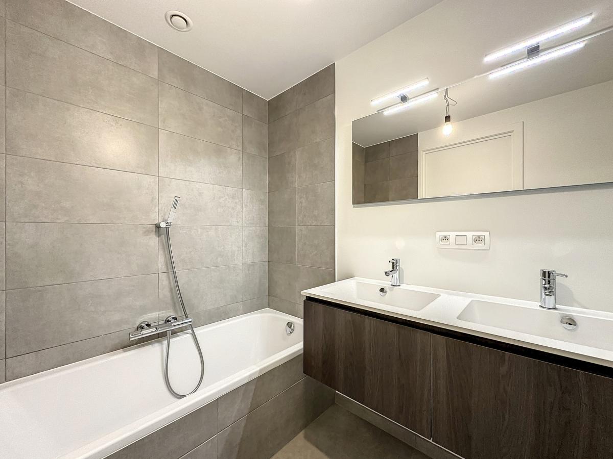 Parc Wansart : Superbe appartement 2 chambres + terrasse