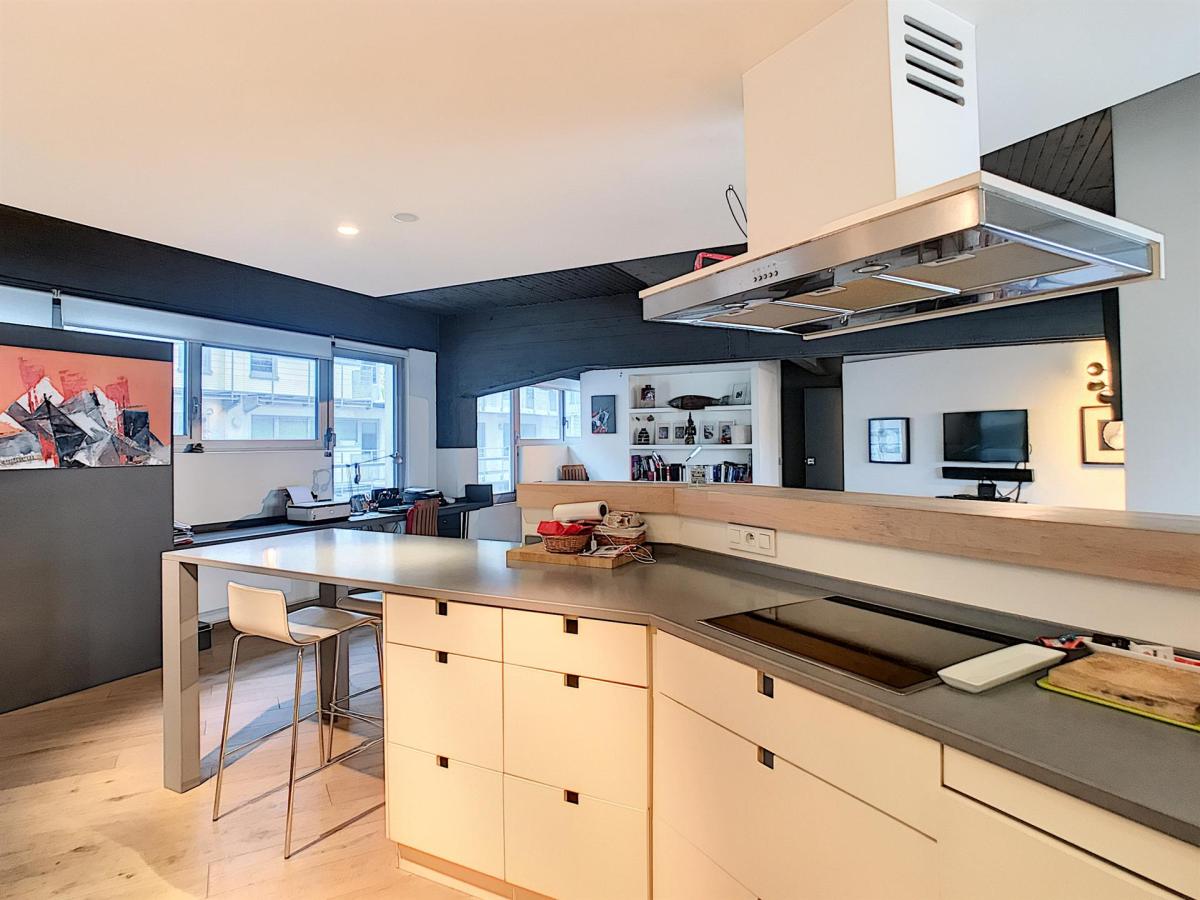 Saint-Gilles : Magnifique loft en parfait état + terrasse