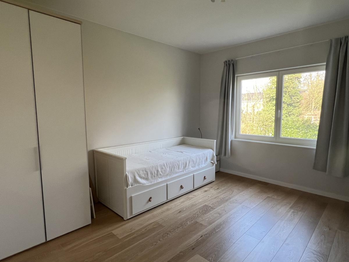 Uccle/Linkebeek : Belle villa rénovée de 4 ch.+ bureau 