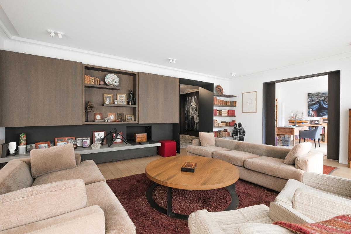 Churchill : Superbe appartement rénové 3 chambres +terrasses