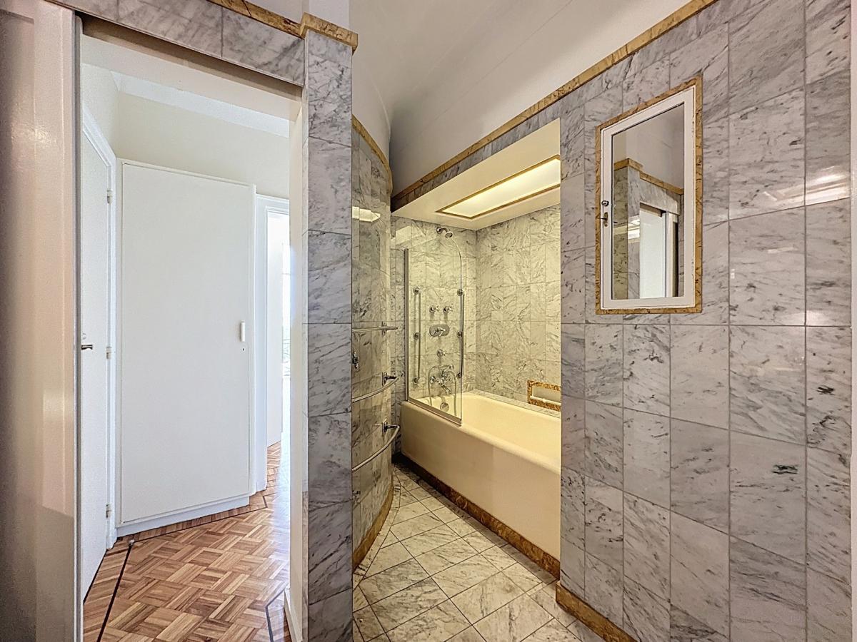 Louise : Sublime duplex RDC de 3 chambres