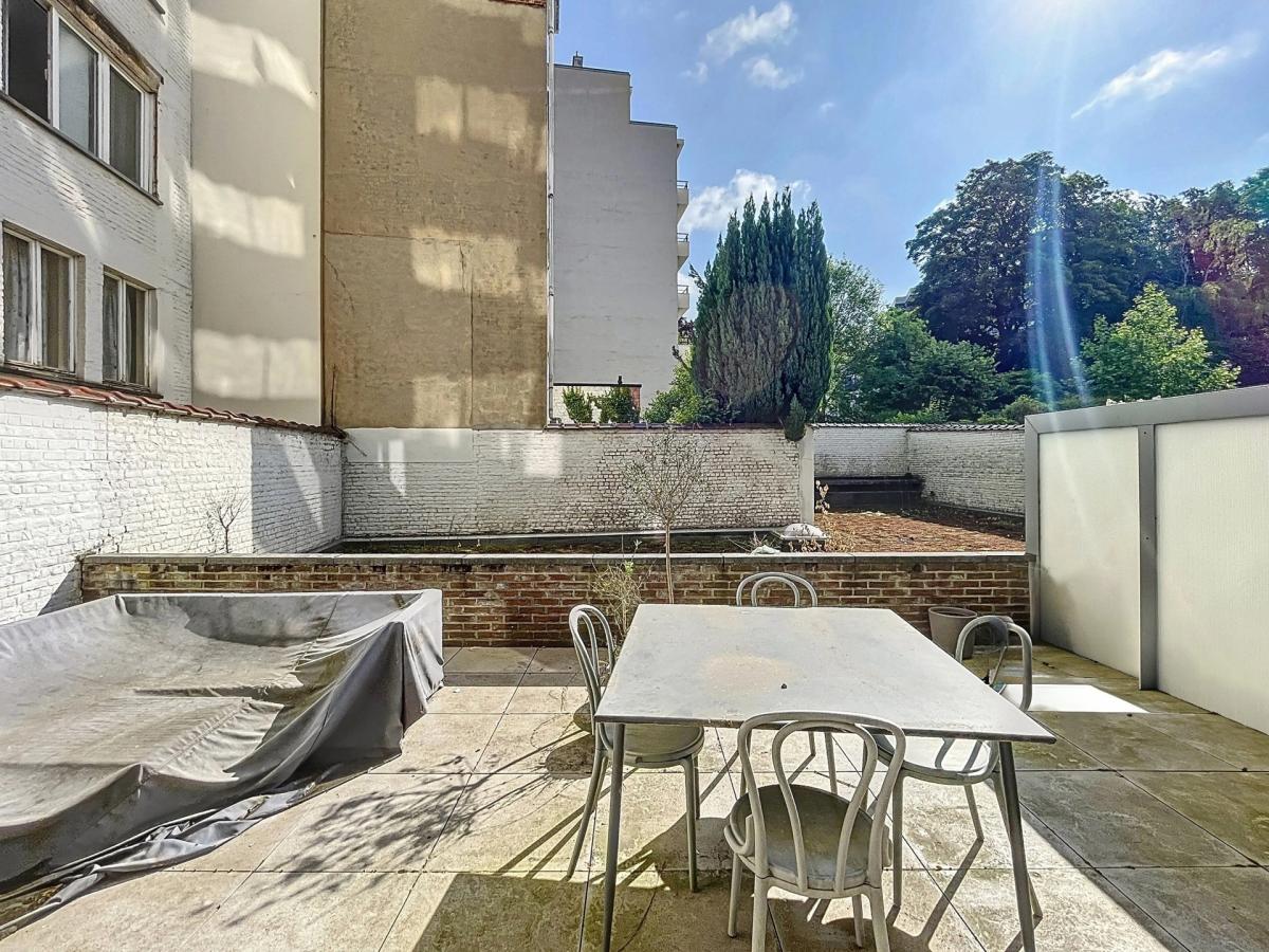 Quartier Européen : Bel appartement 2 chambres avec terrasse