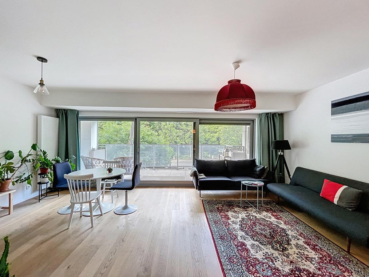 Quartier Européen : Bel appartement 2 chambres avec terrasse
