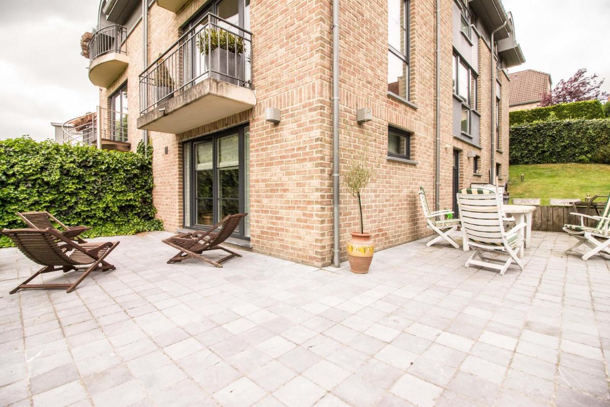 Lycée Français : Jolie villa jumelée terrasse et jardin SO 