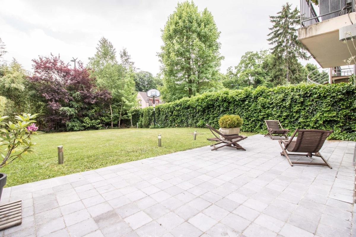 Lycée Français : Jolie villa jumelée terrasse et jardin SO 