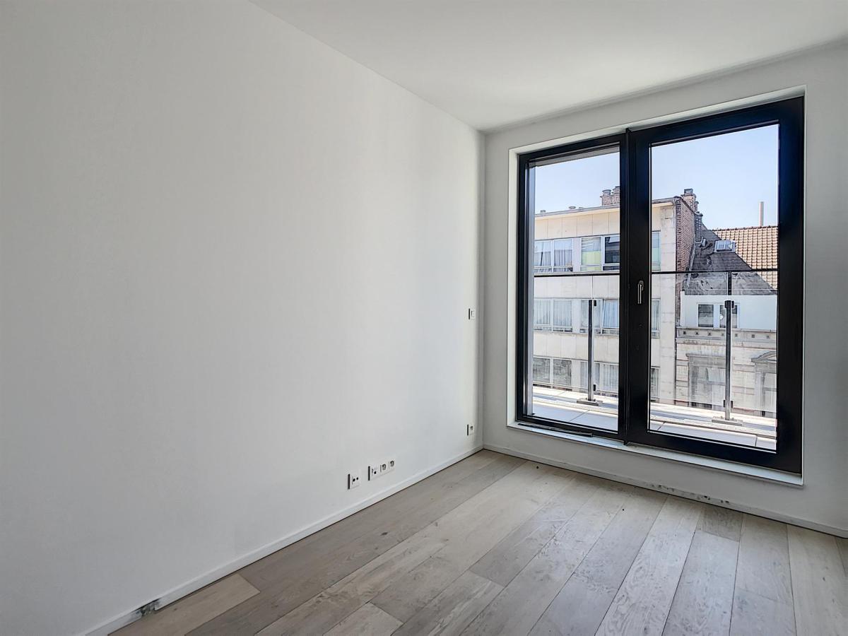 King Charles : Bel appartement + balcon + parking
