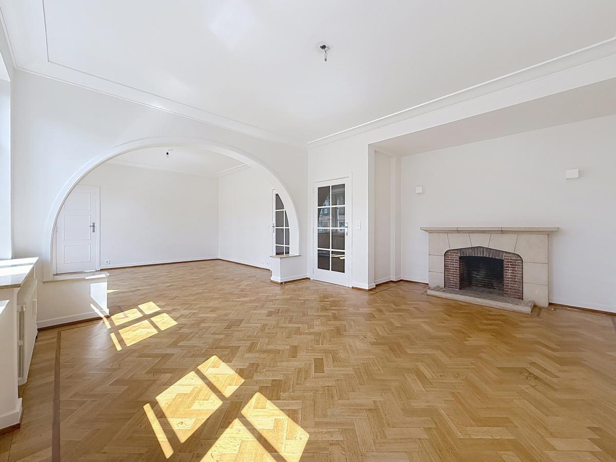 Legrand : Bel appartement rénové de 2 chambres + terrasse