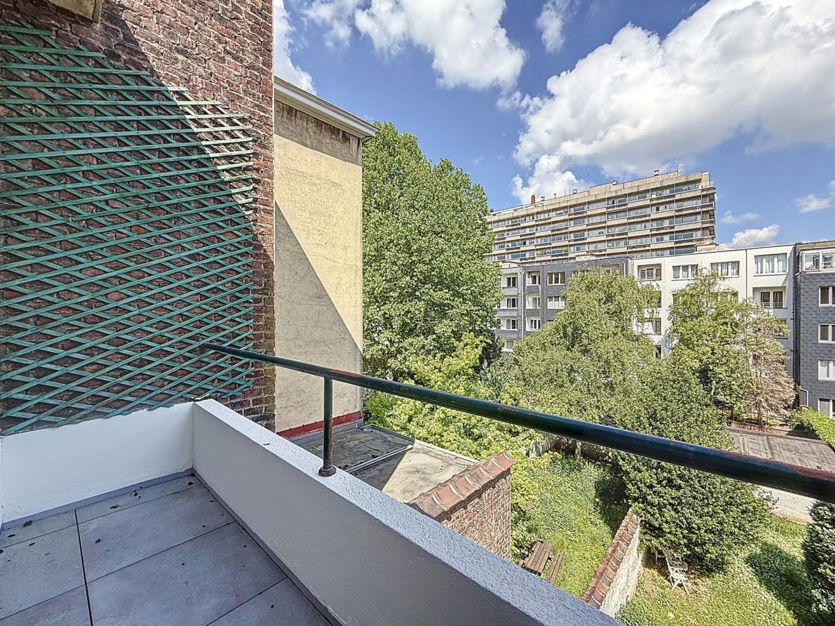 Legrand : Bel appartement rénové de 2 chambres + terrasse