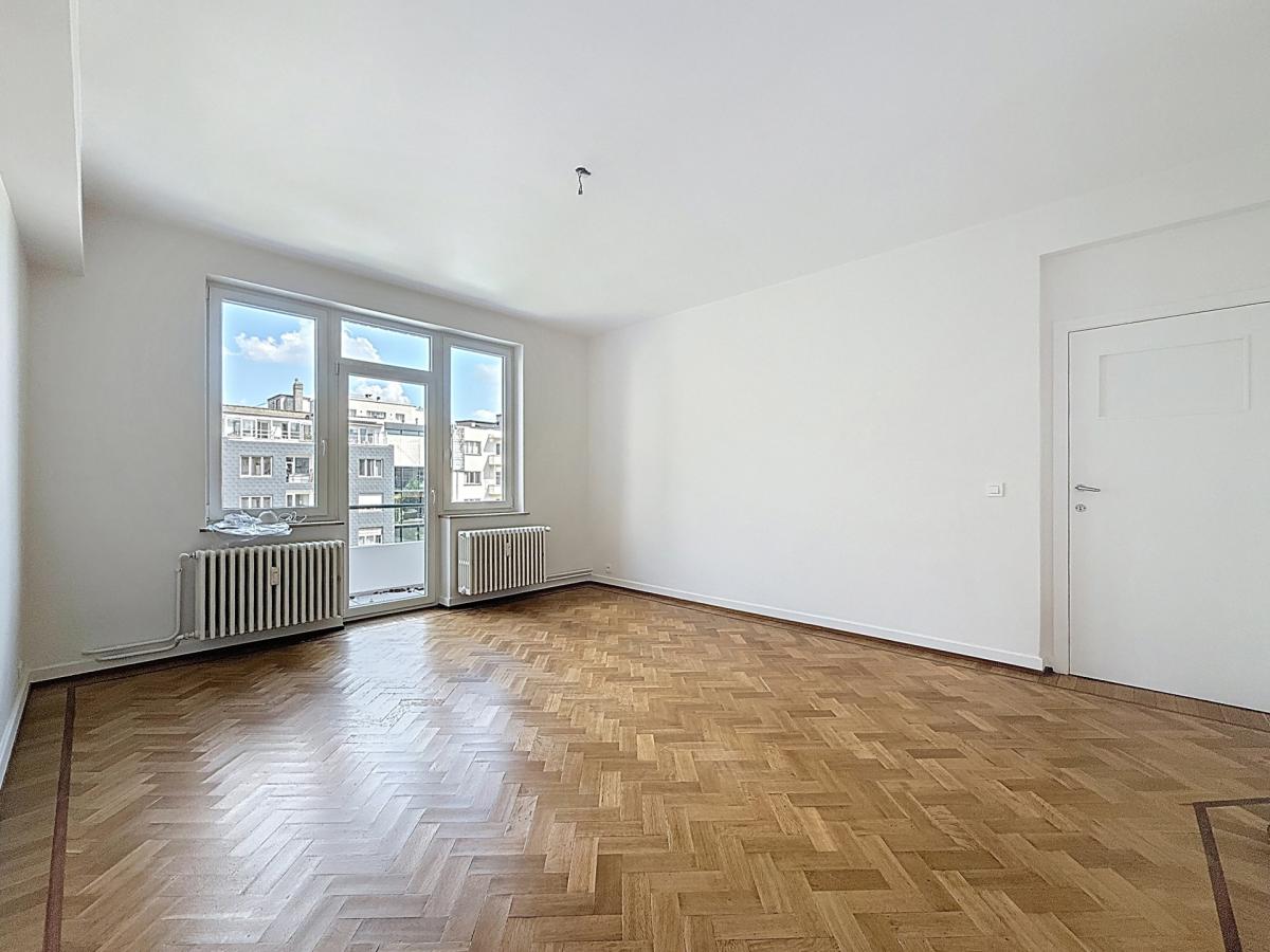 Legrand : Bel appartement rénové de 2 chambres + terrasse