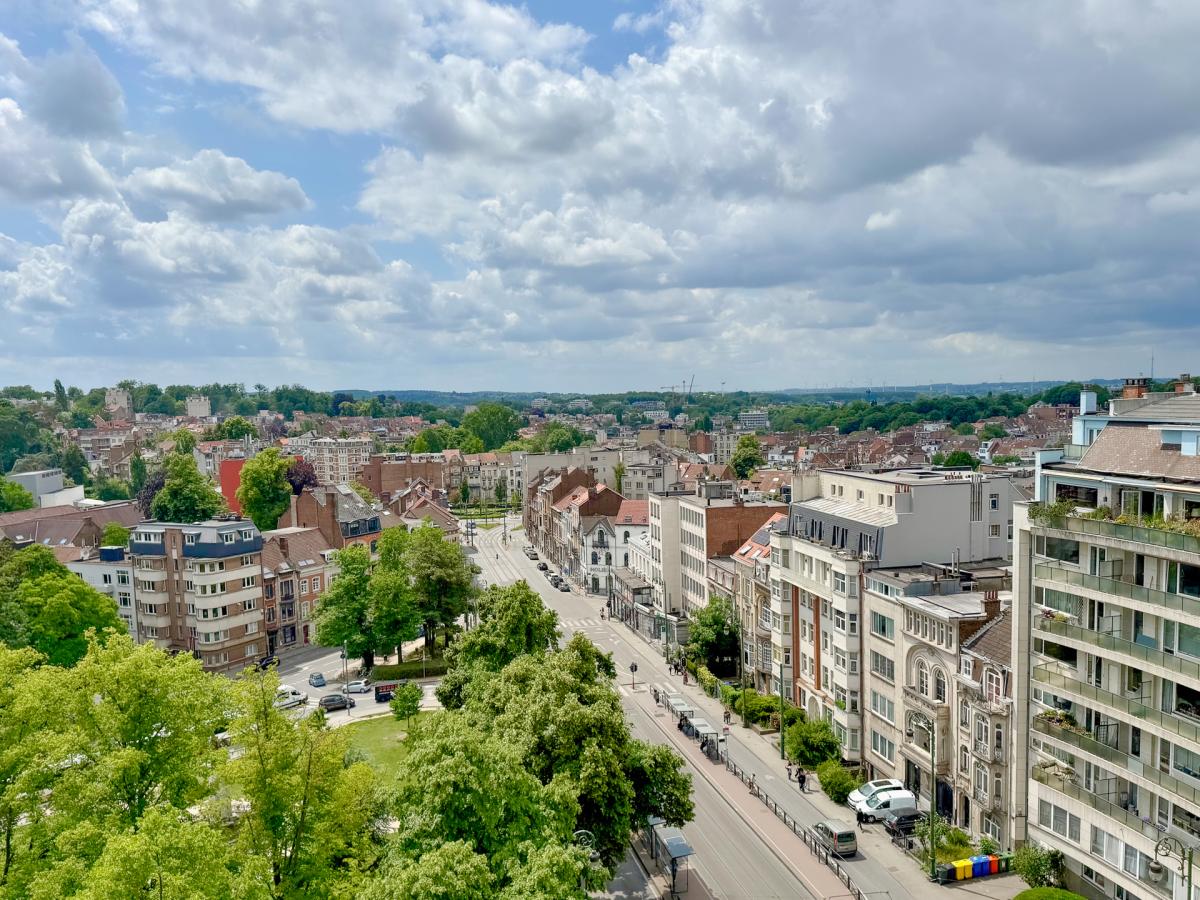 Brugmann : Magnifique duplex penthouse 5 chambres + garage
