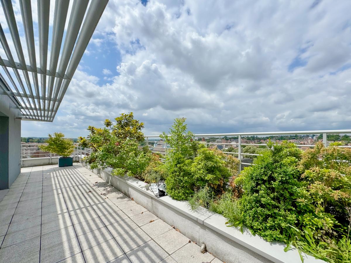 Brugmann : Magnifique duplex penthouse 5 chambres + garage