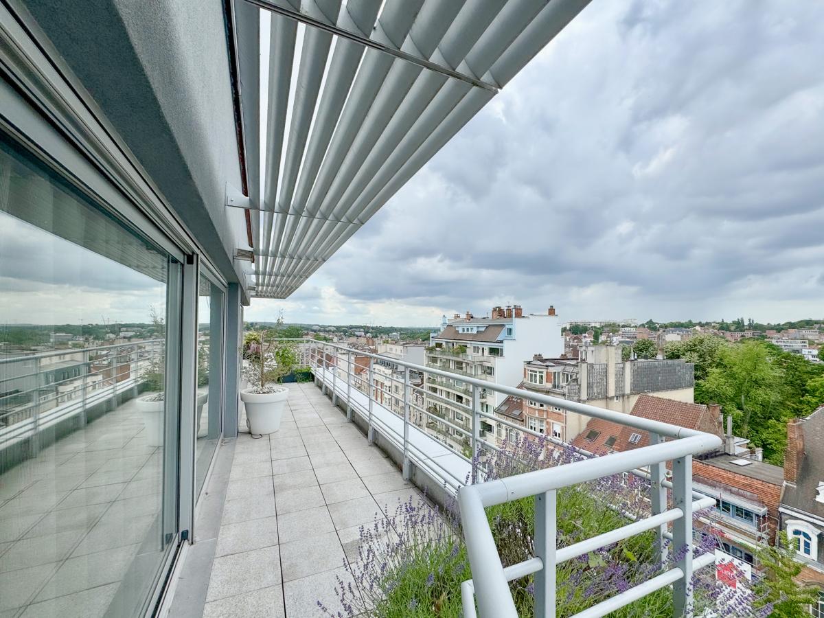 Brugmann : Magnifique duplex penthouse 5 chambres + garage
