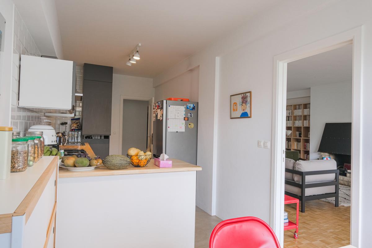 Altitude Cent:  Bel immeuble de rapport 5 unités + garage 