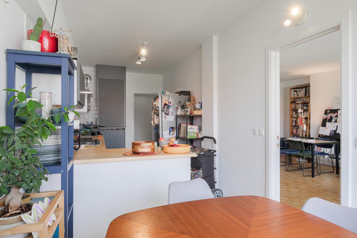 Altitude Cent:  Bel immeuble de rapport 5 unités + garage 