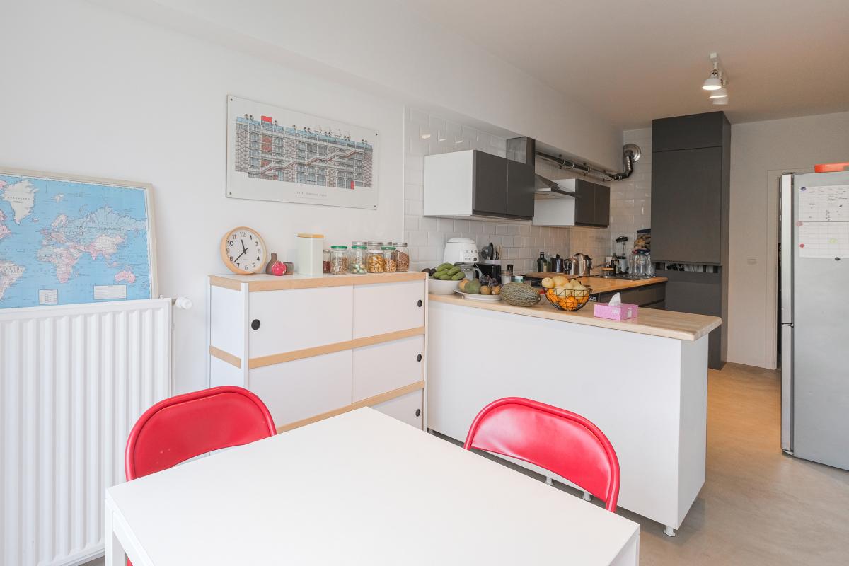 Altitude Cent:  Bel immeuble de rapport 5 unités + garage 