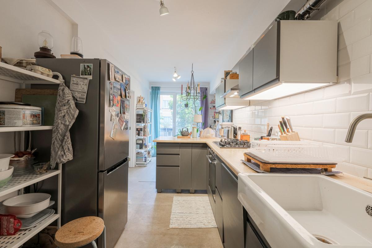 Altitude Cent:  Bel immeuble de rapport 5 unités + garage 
