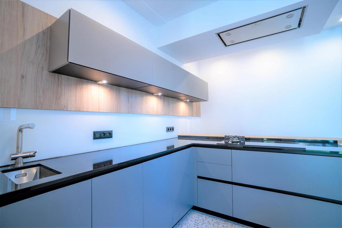 Quartier Européen : Somptueux duplex 3 chambres avec jardin 