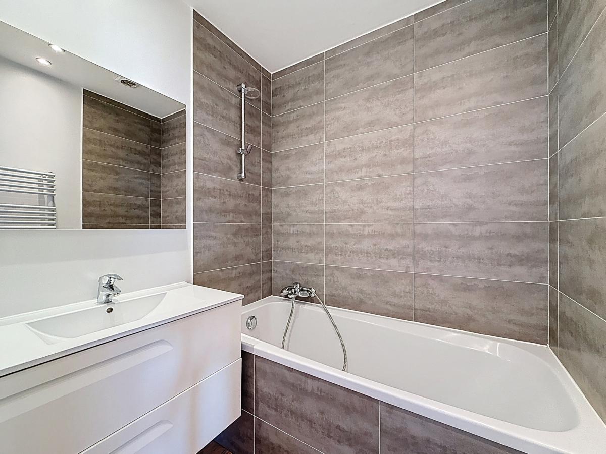 Place Flagey : Bel appartement 1 chambre